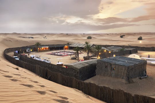 Privé duinwoestijnsafari met diner uit Dubai