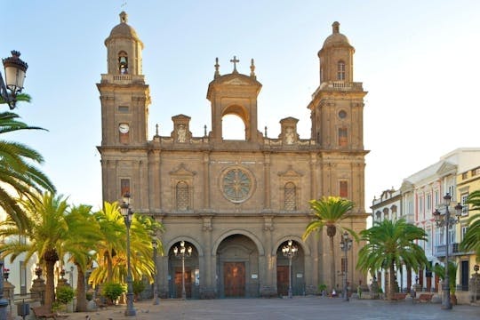 VEGUETA OLD TOWN TRANSFER